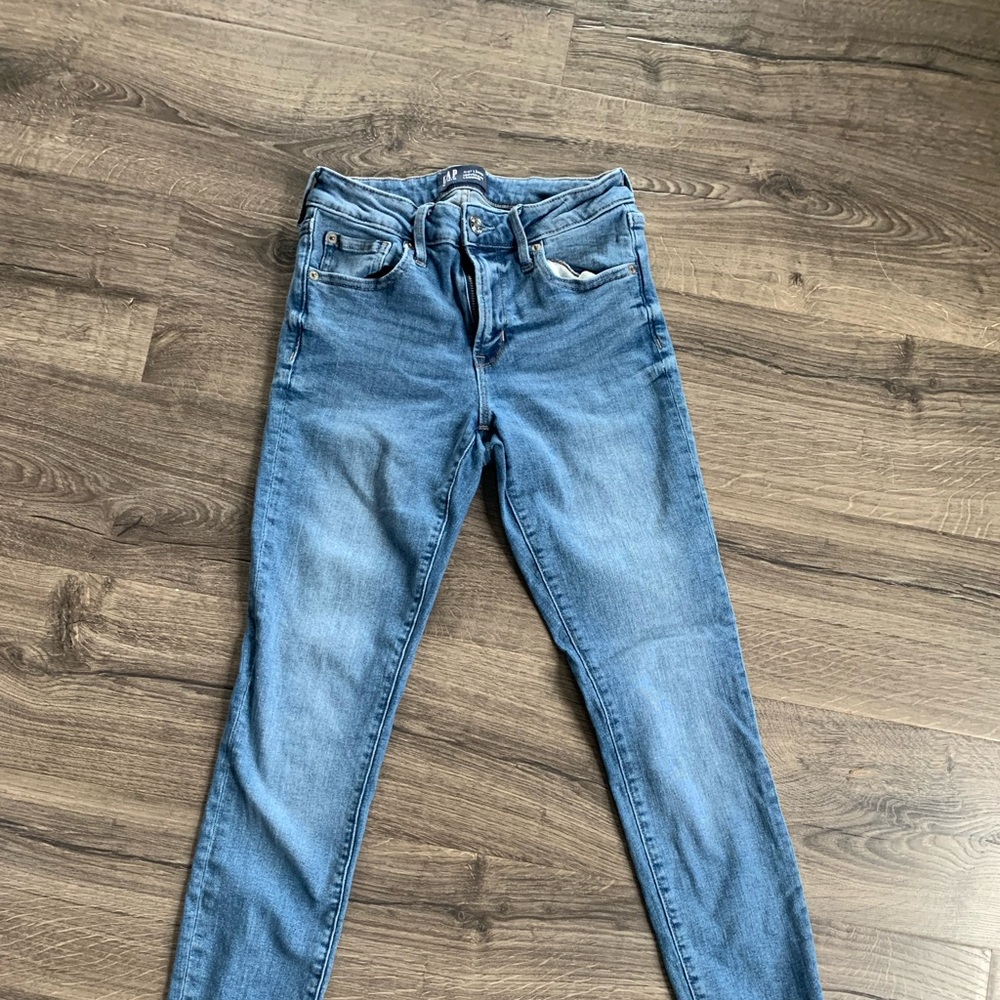 Gap skinny jeans